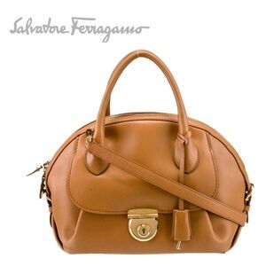 SALVATORE FERRAGAMO Medium Fiamma Handbag Brown Leather Top Handle Crossbody Bag